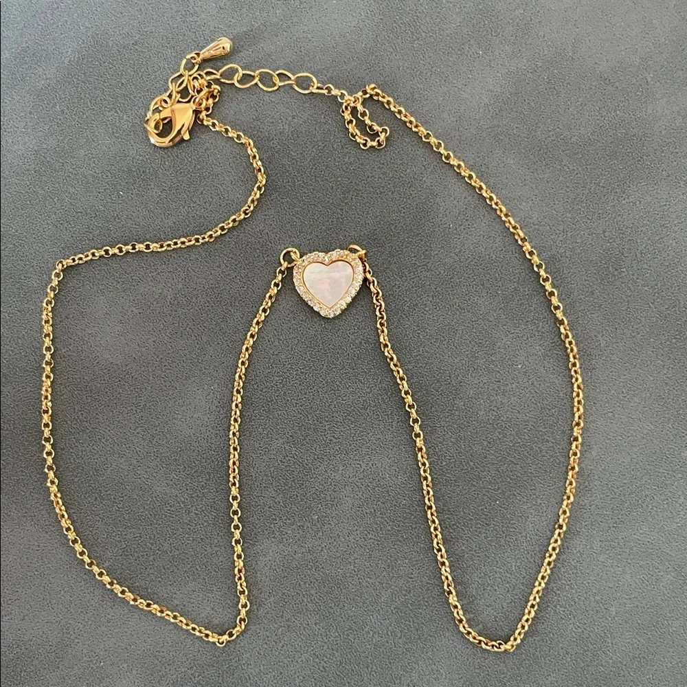 Gold Heart Pendant Necklace with mother of pearl Stone - Picture 2 of 3